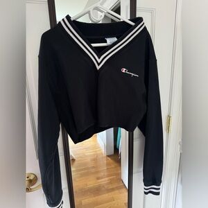 Champion black and white cropped sweater (medium)